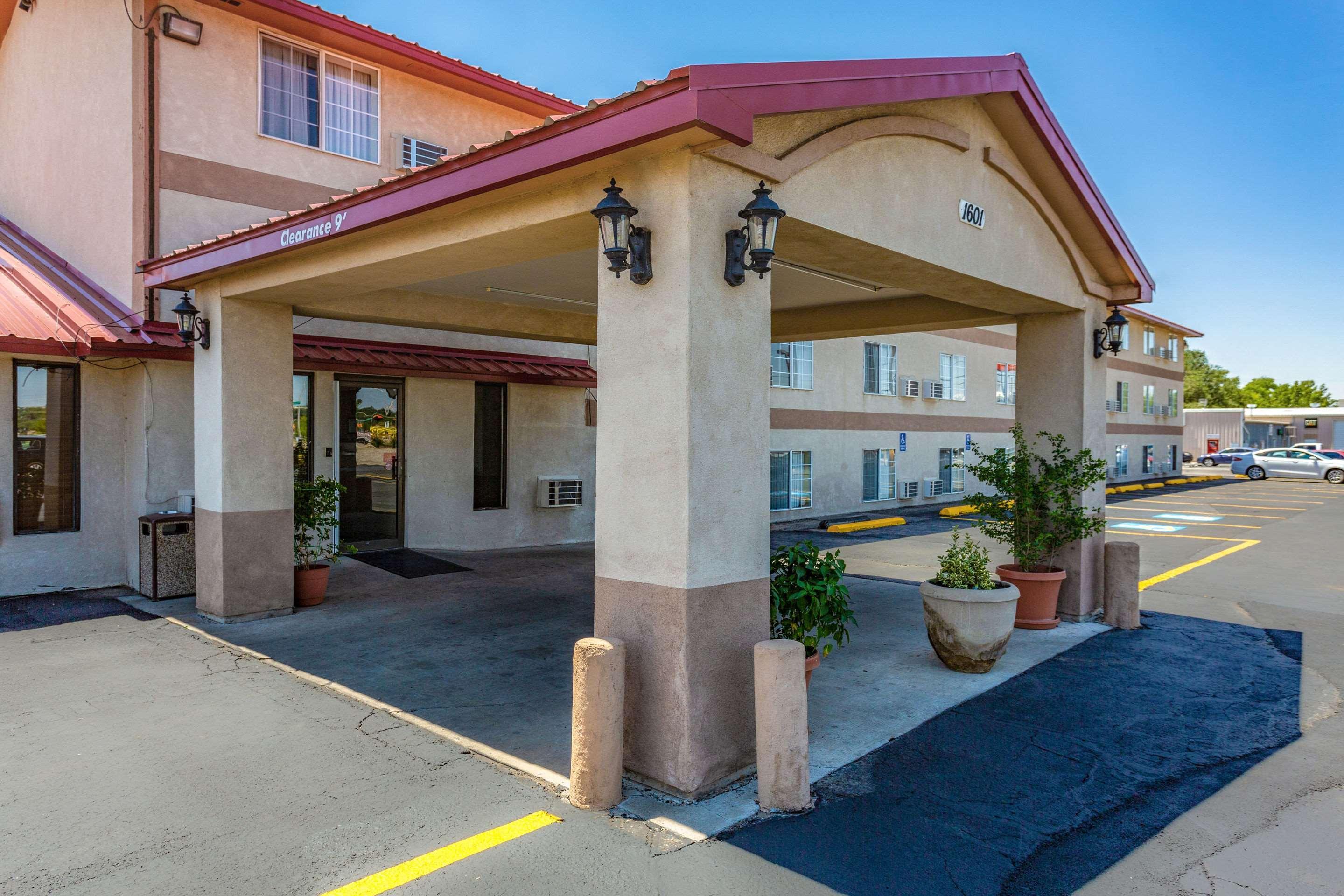 Rodeway Inn Farmington Exterior foto