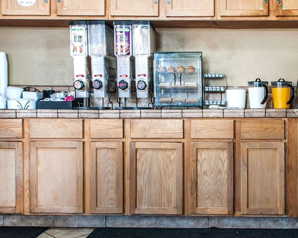 Rodeway Inn Farmington Restaurant foto